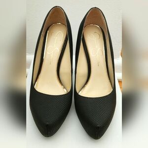 Jessica Simpson Pumps, Size 7, Black, Snake pattern